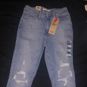 NWT Levi’s 721 High Rise Skinny Jeans